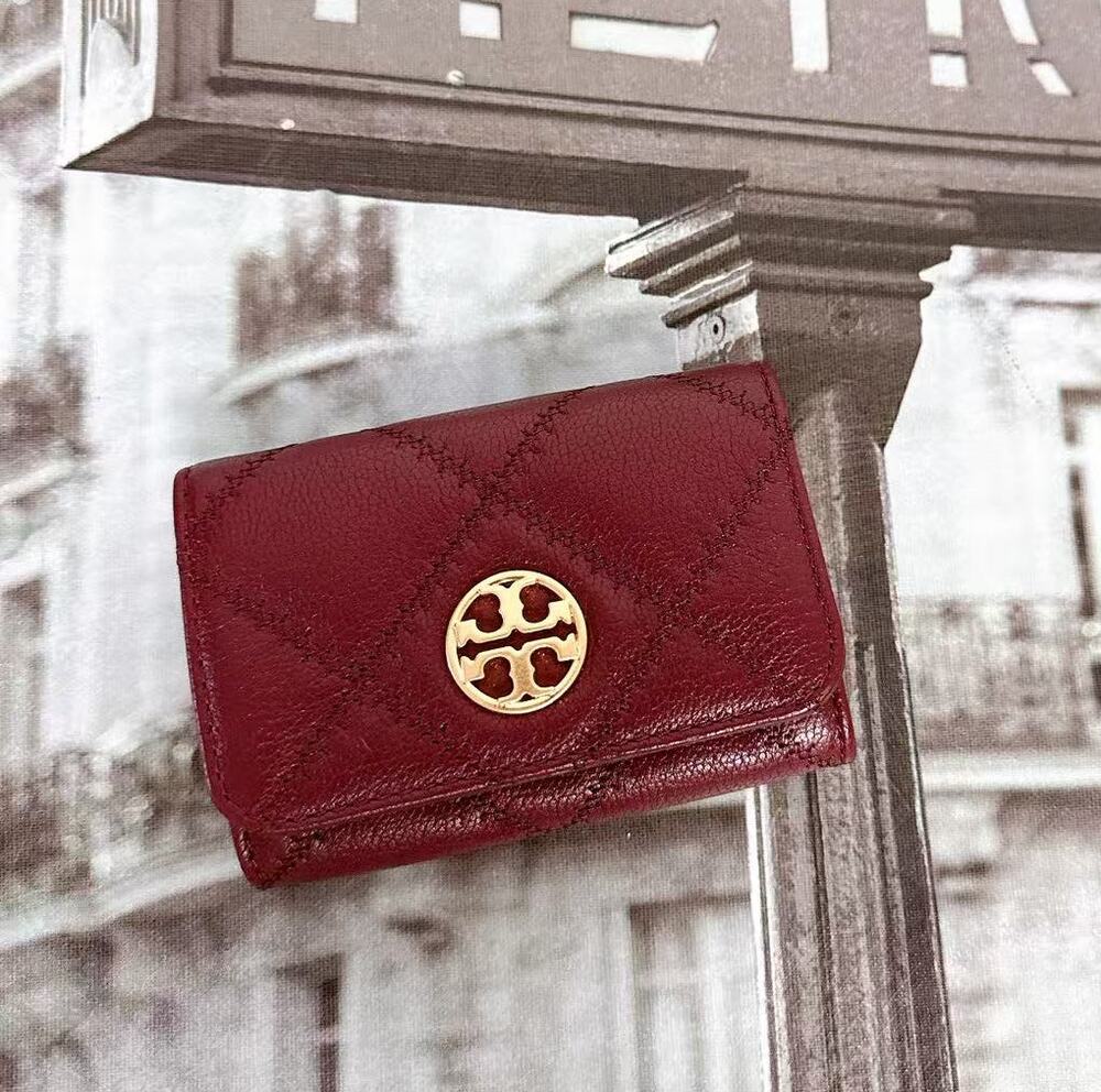 Tory Burch 83693 Willa Quilted Leather Bifold Card Case Wallet Claret Red